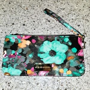 Steve Madden floral wristlet